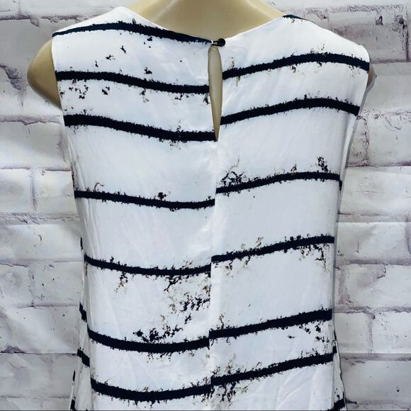 Suki + Solaine Ink Print top size Large - Picture 4 of 7